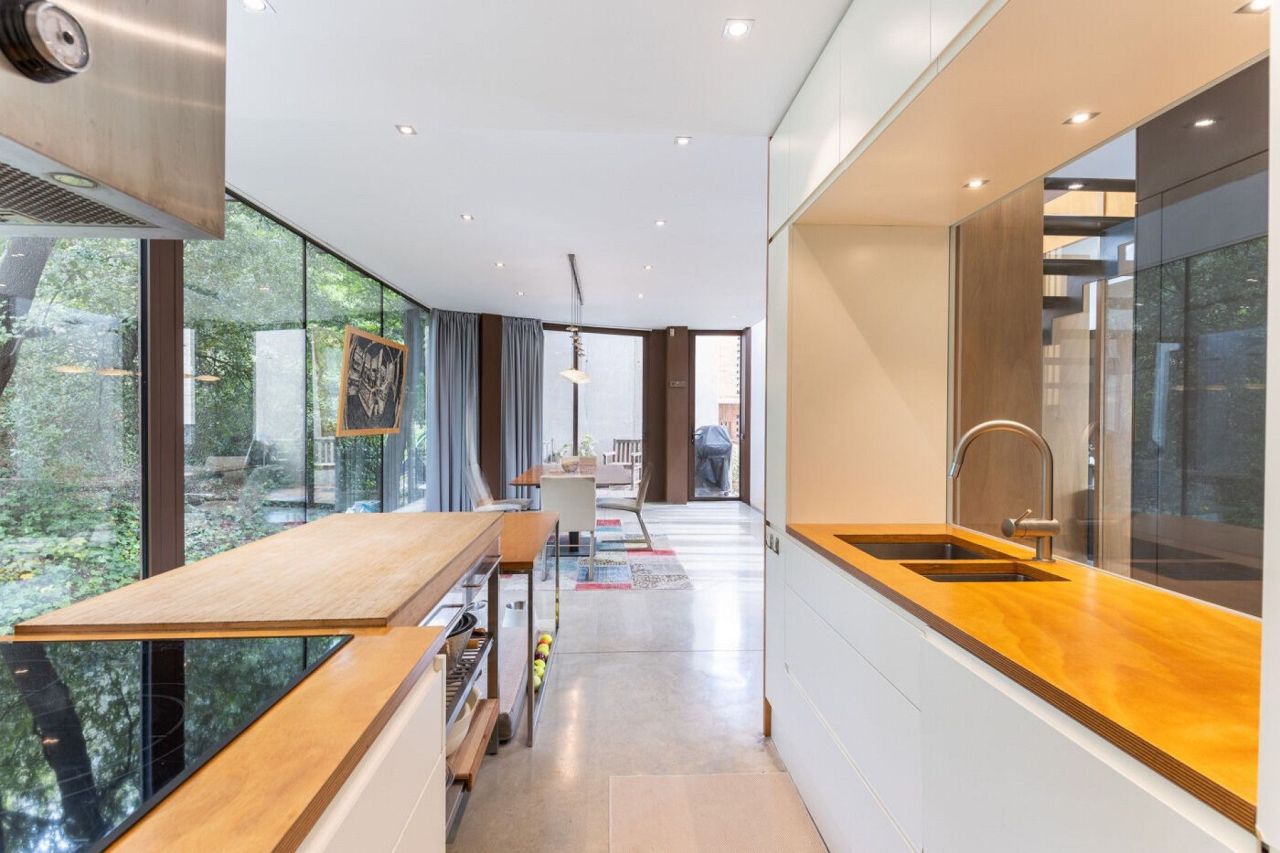 Villa in Barcelona, Spain, 573 m² - picture 15