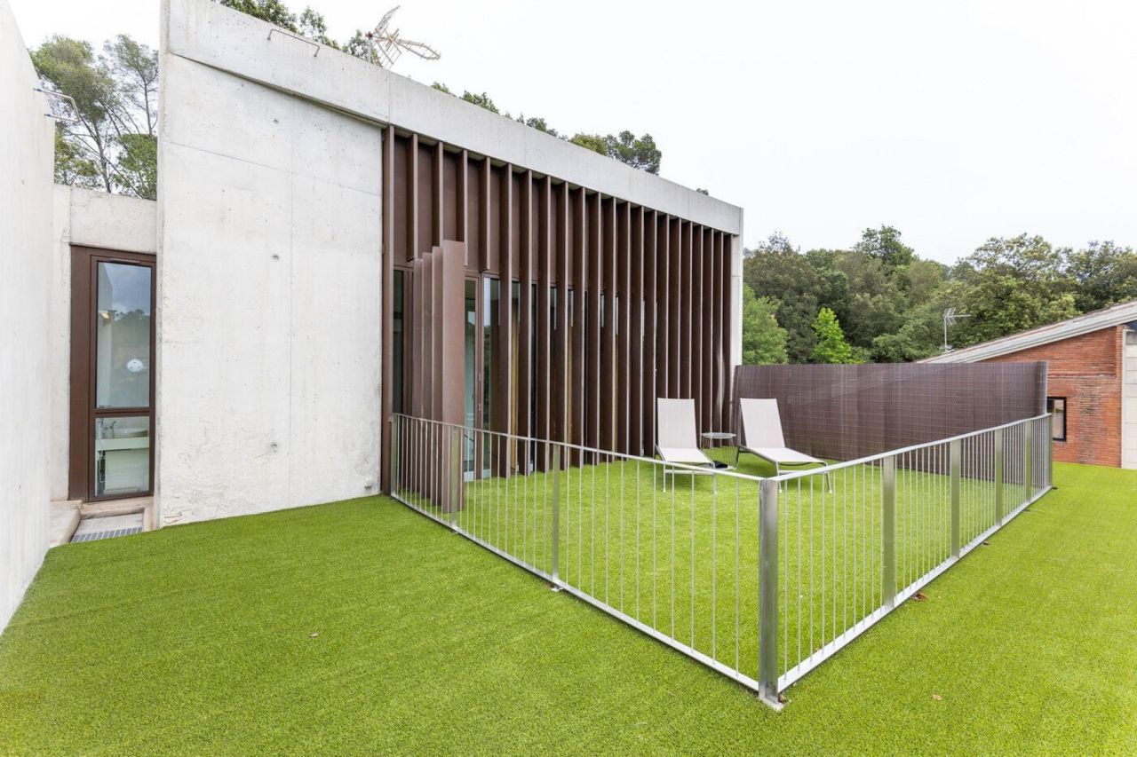 Villa in Barcelona, Spain, 573 m² - picture 4