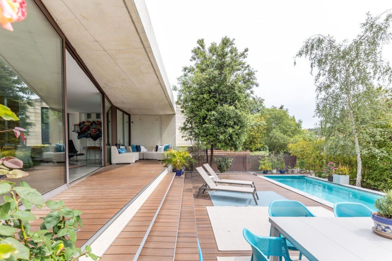 Villa in Barcelona, Spain, 573 m² - picture 11