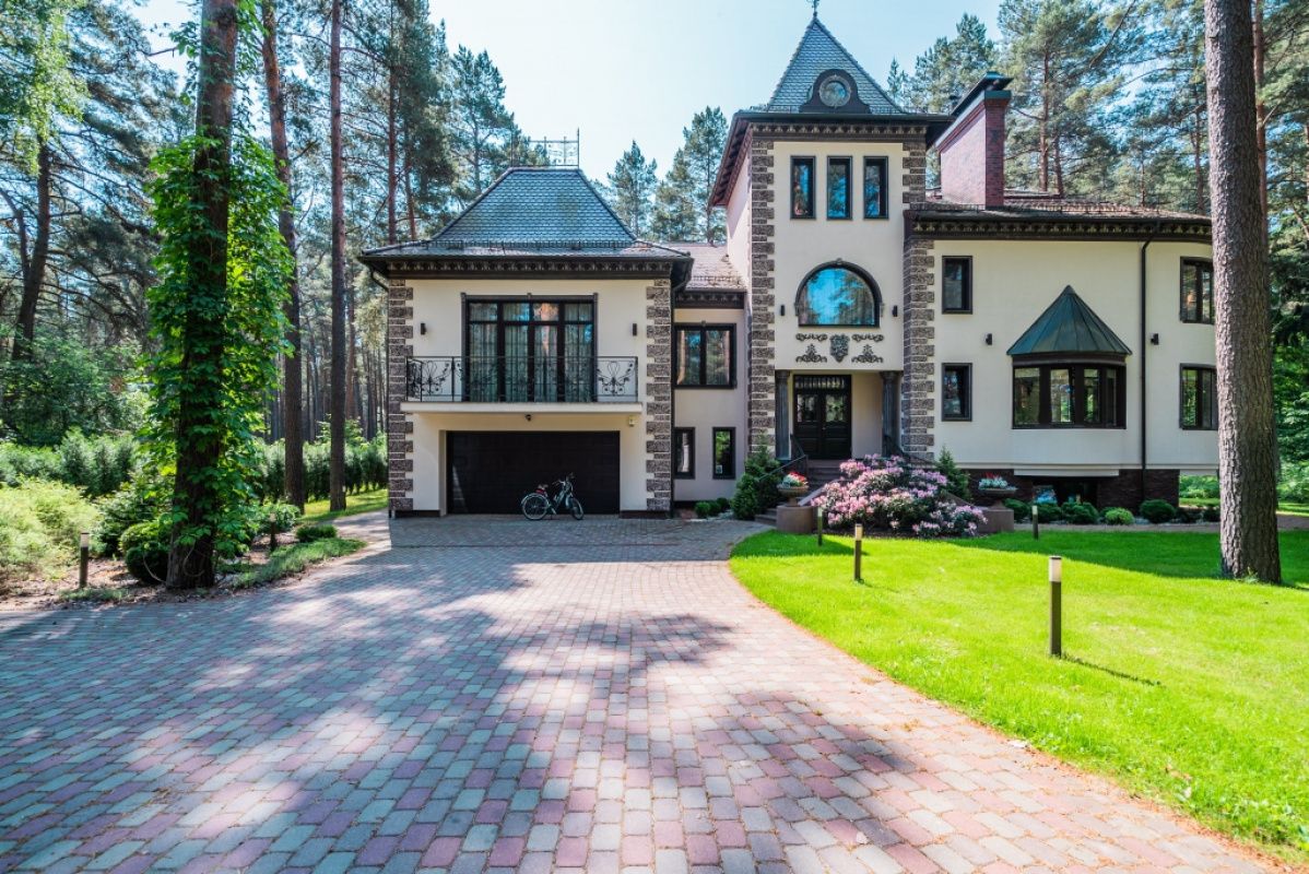 House in Bulduri, Latvia, 720 m² - picture 1