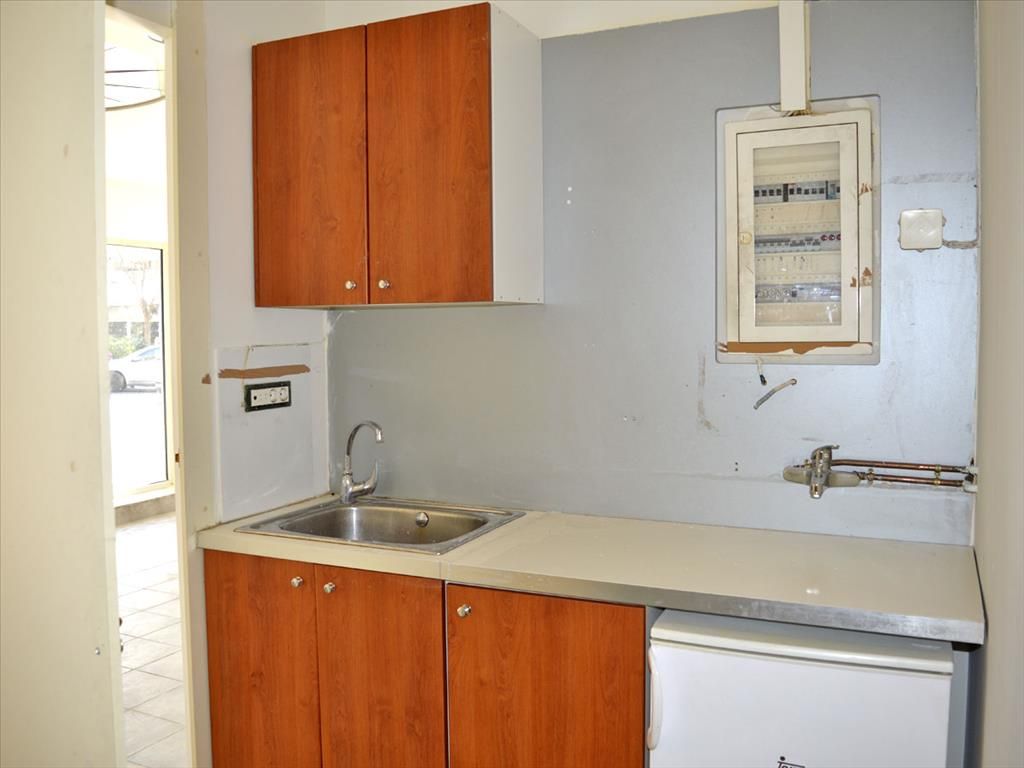 Commercial property in Athens, Greece, 42 m² - picture 2