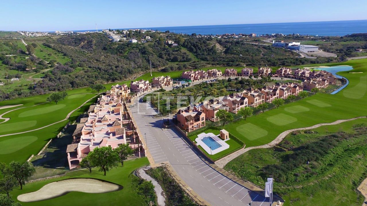 Villa in Estepona, Spain, 171 m² - picture 1