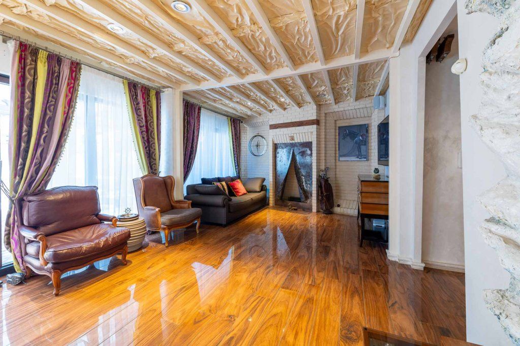 Flat in Limassol, Cyprus, 160.8 m² - picture 1