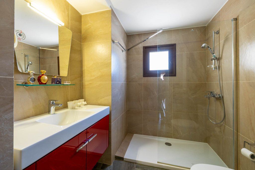 Flat in Limassol, Cyprus, 160.8 m² - picture 12