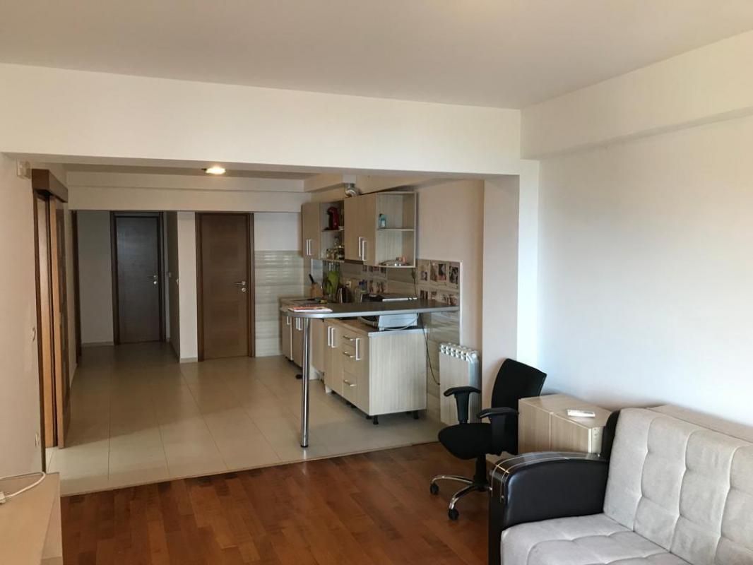 Flat in Dobra Voda, Montenegro, 82 m² - picture 1
