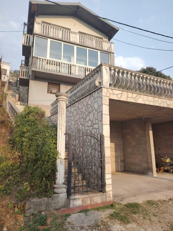 Maison à Dobra Voda, Monténégro, 124 m² - image 1