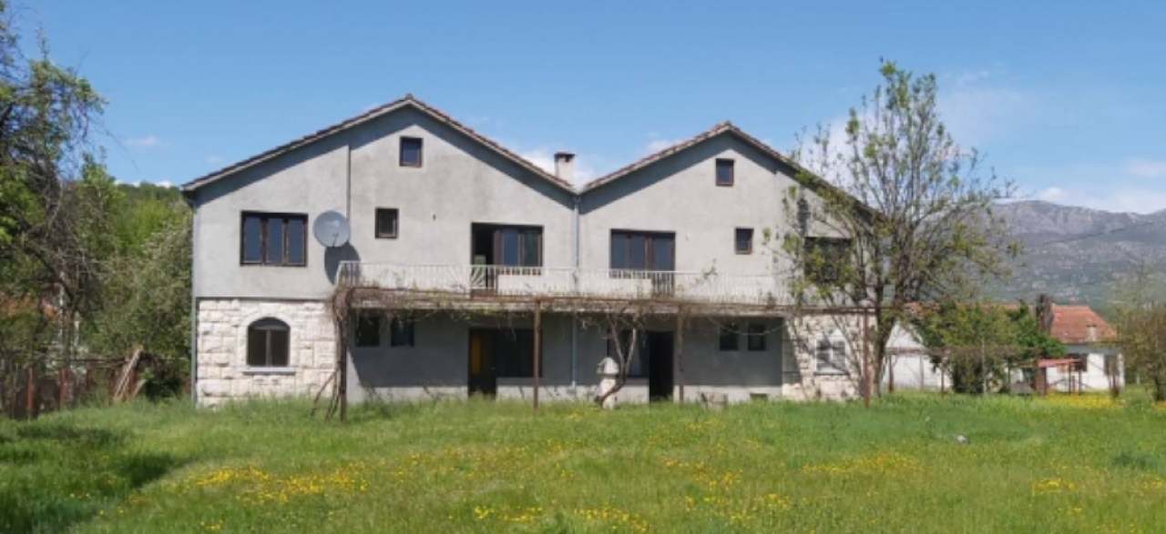 House in Danilovgrad, Montenegro, 360 m² - picture 1