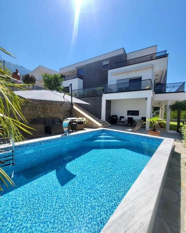 House in Dobra Voda, Montenegro, 305 m² - picture 1