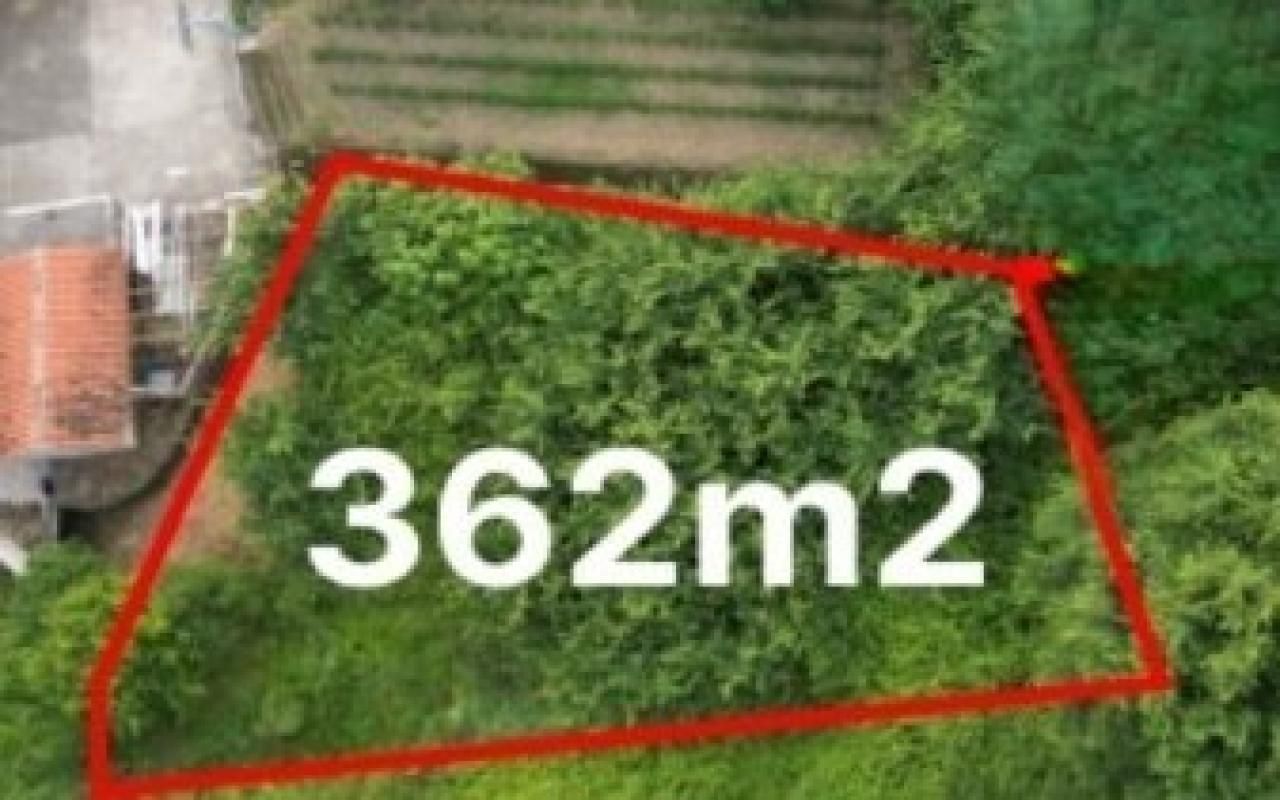 Land in Lastva, Montenegro, 362 m² - picture 1