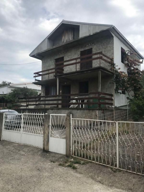Casa en Dobra Voda, Montenegro, 86 m² - imagen 1