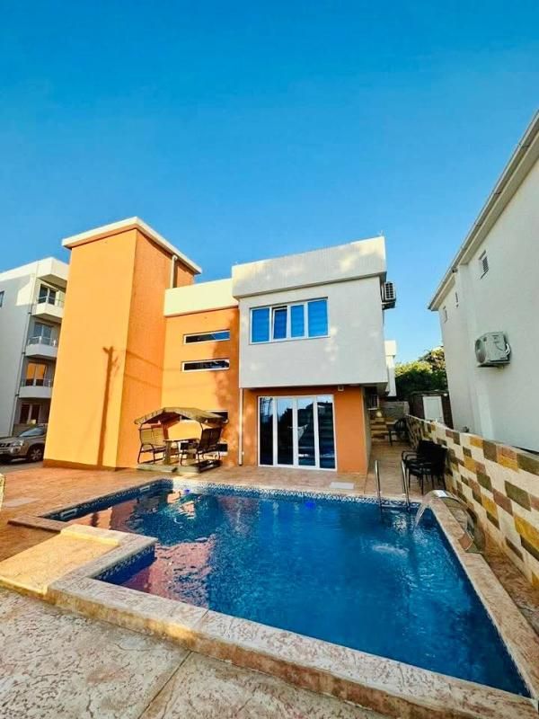 Haus in Dobra Voda, Montenegro, 170 m² - Foto 1