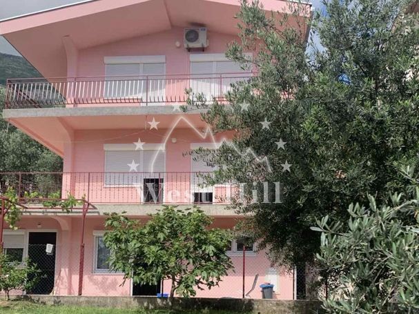 Casa en Sutomore, Montenegro, 170 m² - imagen 1