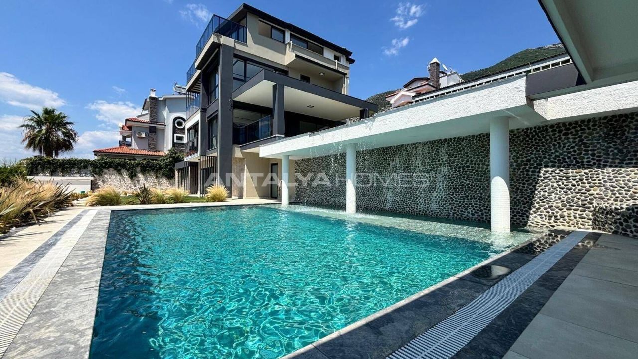 Villa à Fethiye, Turquie, 447 m² - image 2