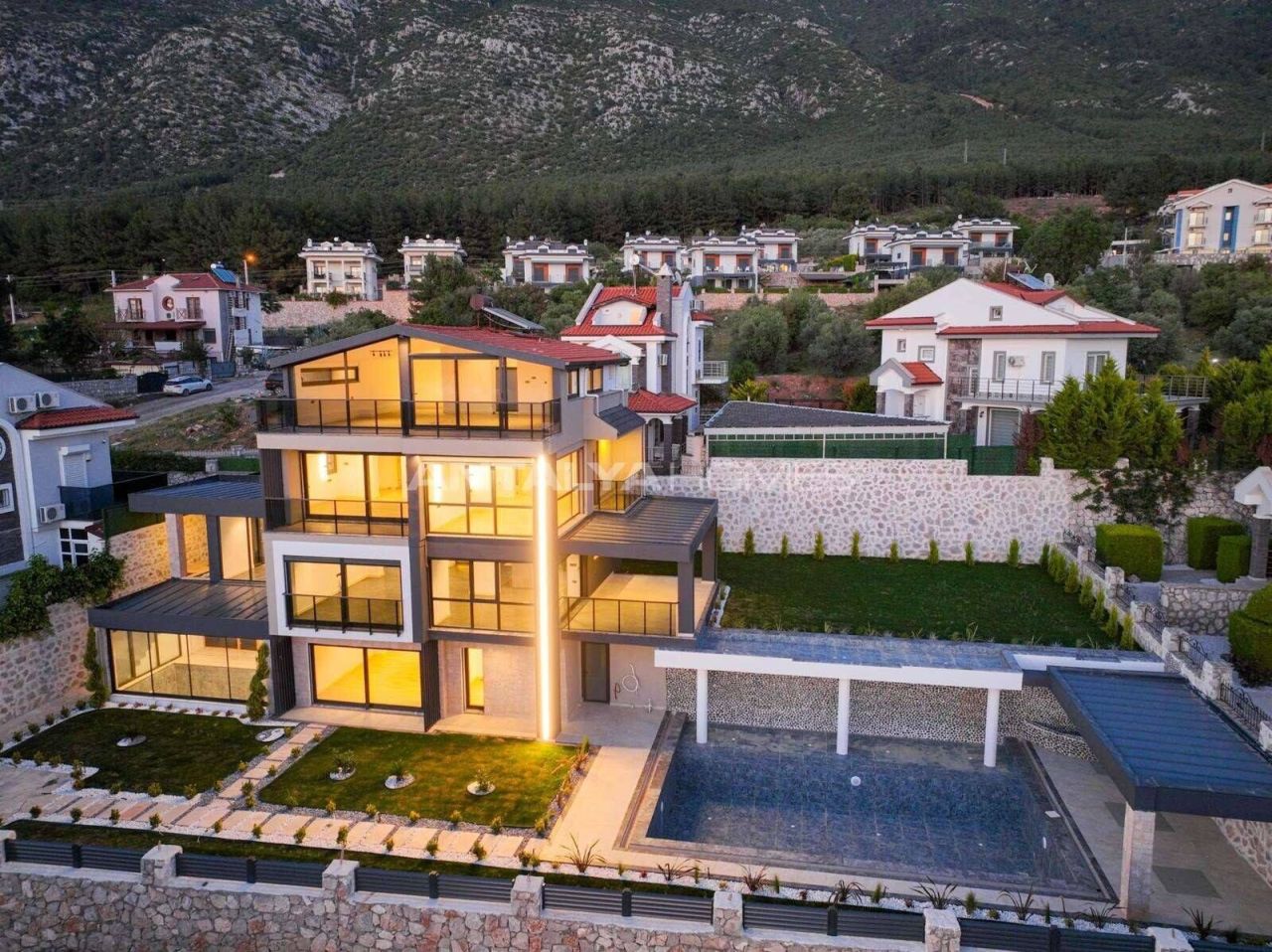 Villa à Fethiye, Turquie, 447 m² - image 10