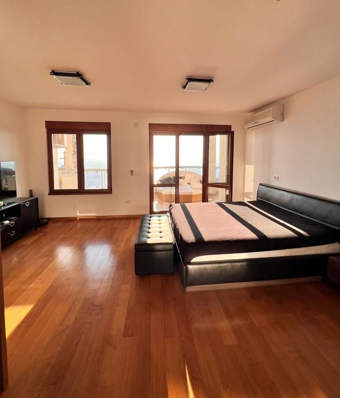 Flat in Dobra Voda, Montenegro, 124 m² - picture 14