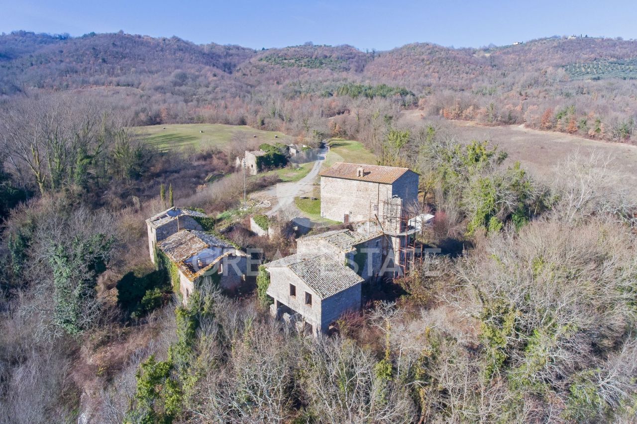 Haus in Ficulle, Italien, 1 520 m² - Foto 1