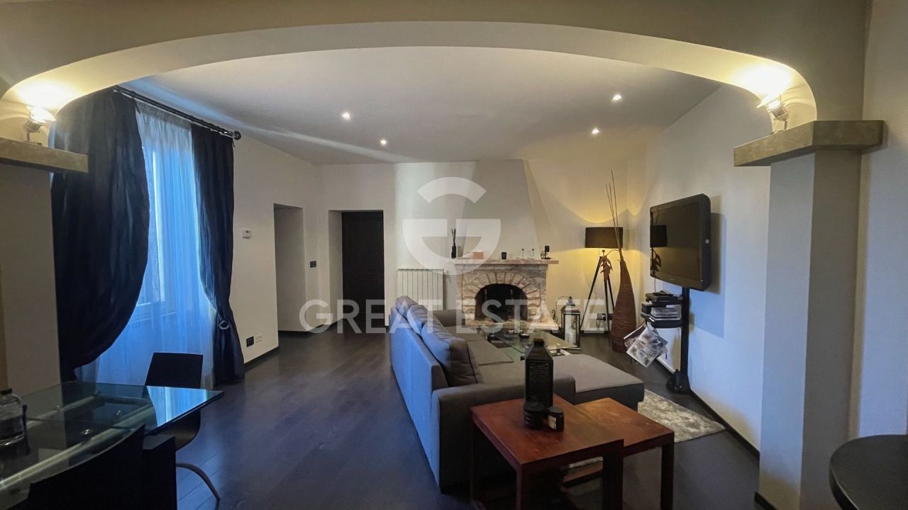 Apartment in Trequanda, Italy, 144 m² - picture 1