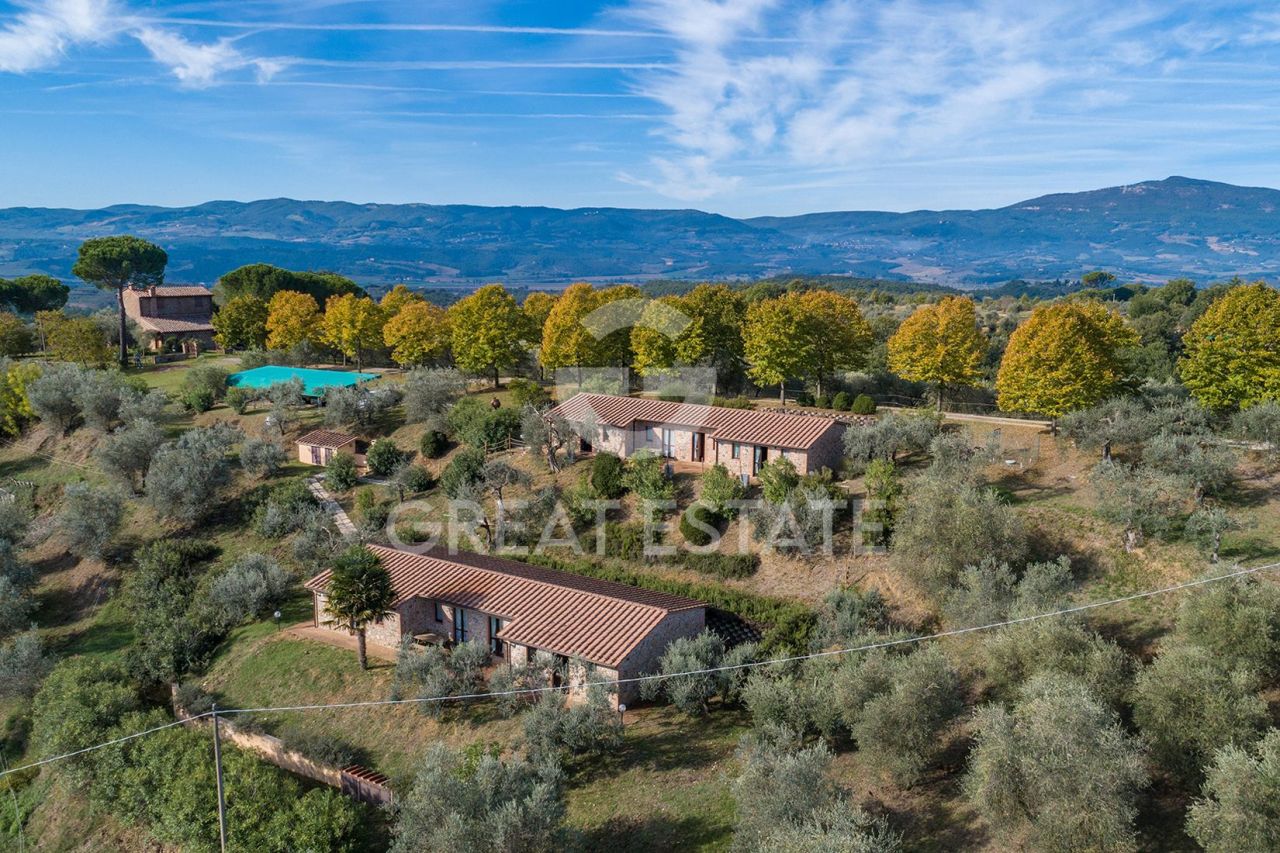 Casa en Citta della Pieve, Italia, 540.7 m² - imagen 2