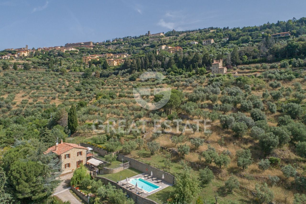 Casa a Cortona, Italia, 212.35 m² - foto 2