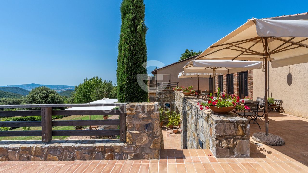 Casa Cinigiano, Italia, 733 m² - imagen 2