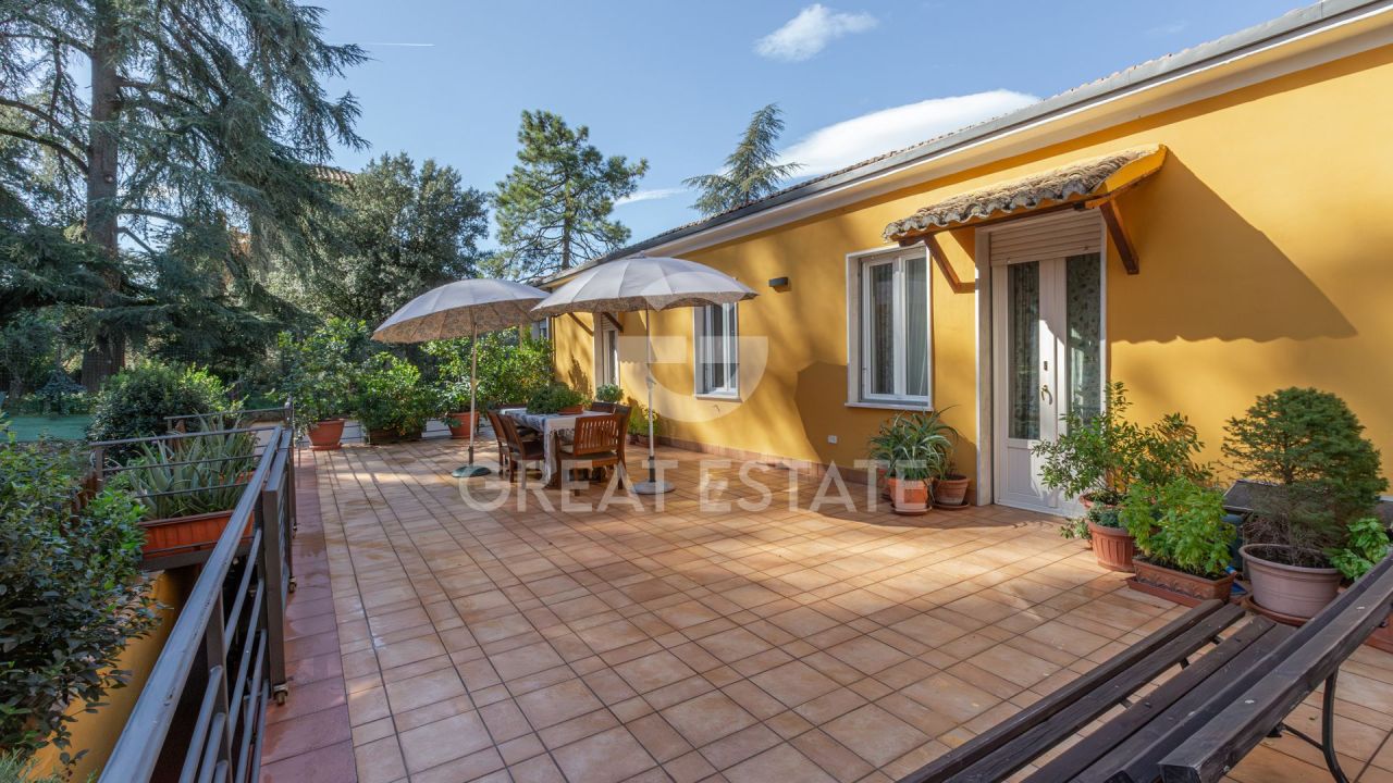 Villa in Spoleto, Italien, 175 m² - Foto 2