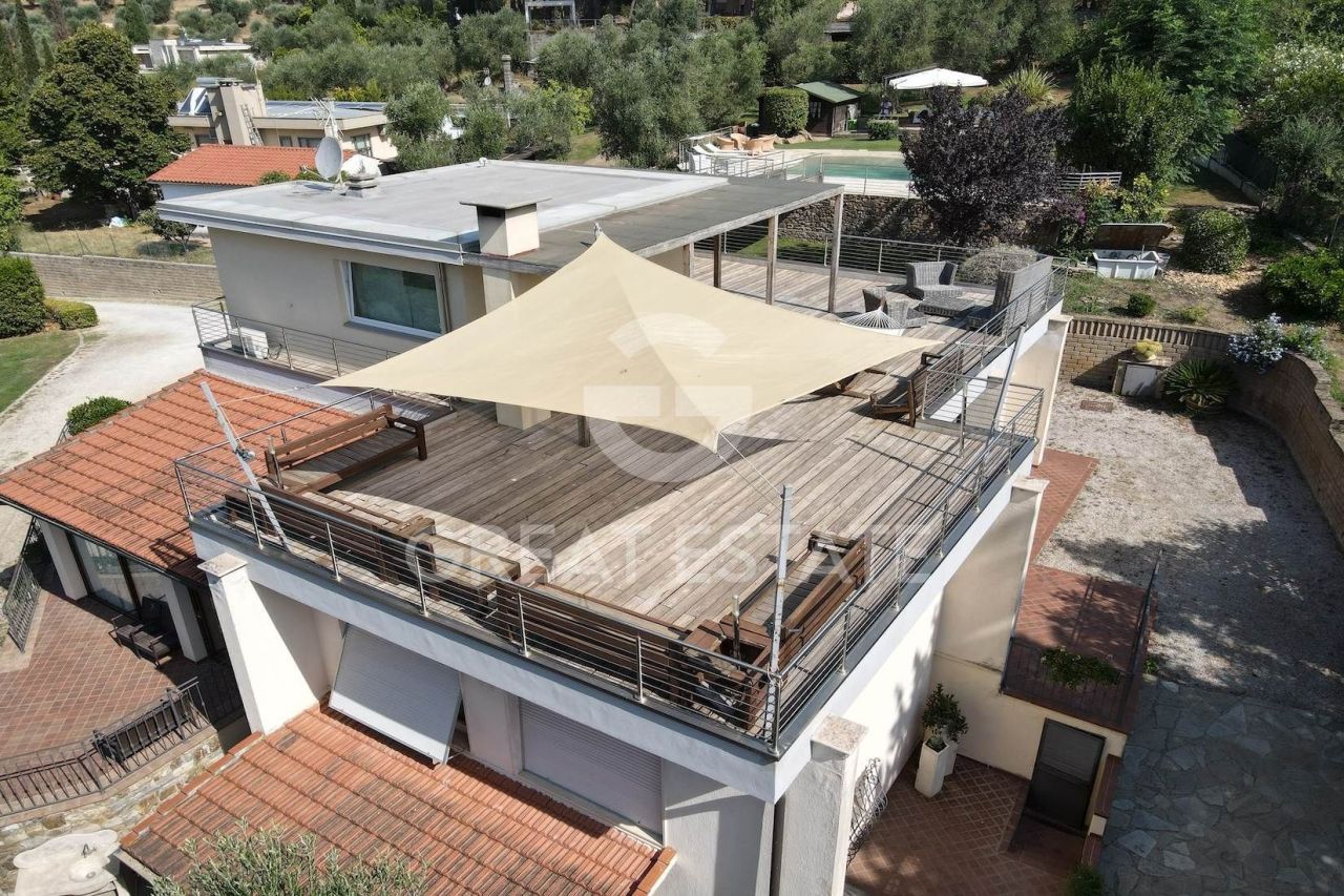 Villa en Suvereto, Italia, 246.25 m² - imagen 2