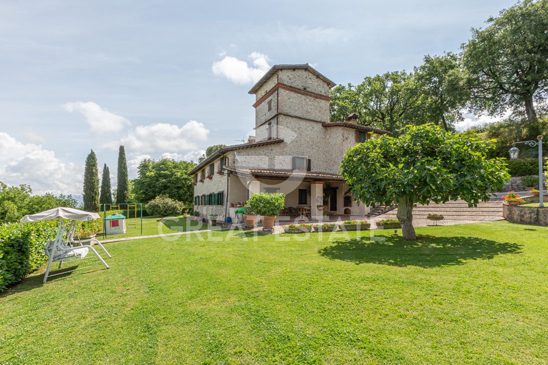 Casa a Spoleto, Italia, 386.3 m² - foto 3
