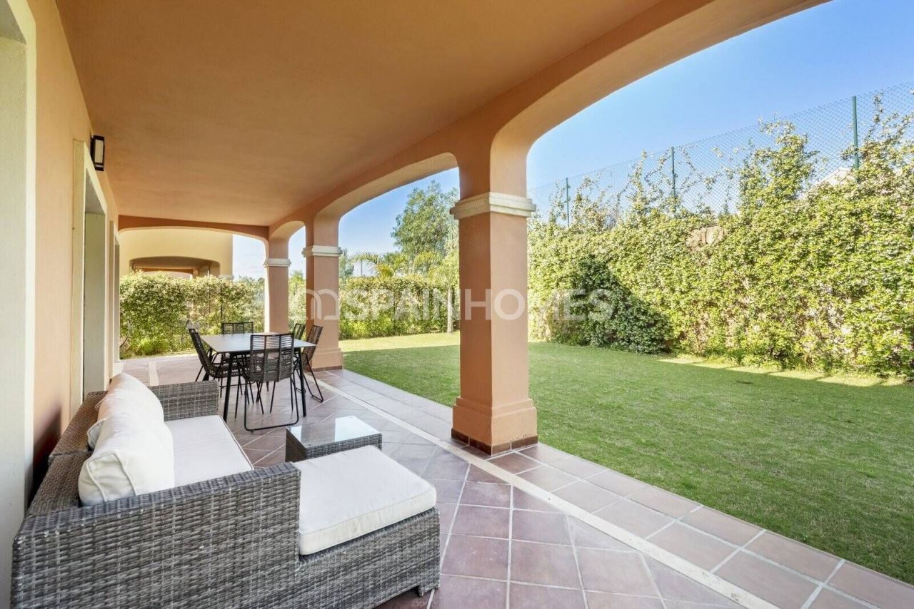 Villa in Estepona, Spain, 235 m² - picture 7