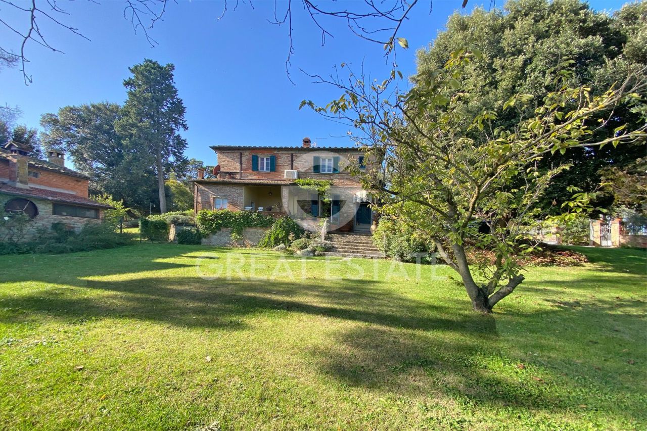 House in Foiano della Chiana, Italy, 352.25 m² - picture 3