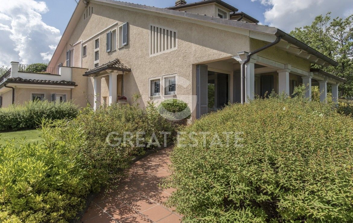 Villa en Arezzo, Italia, 616.6 m² - imagen 3