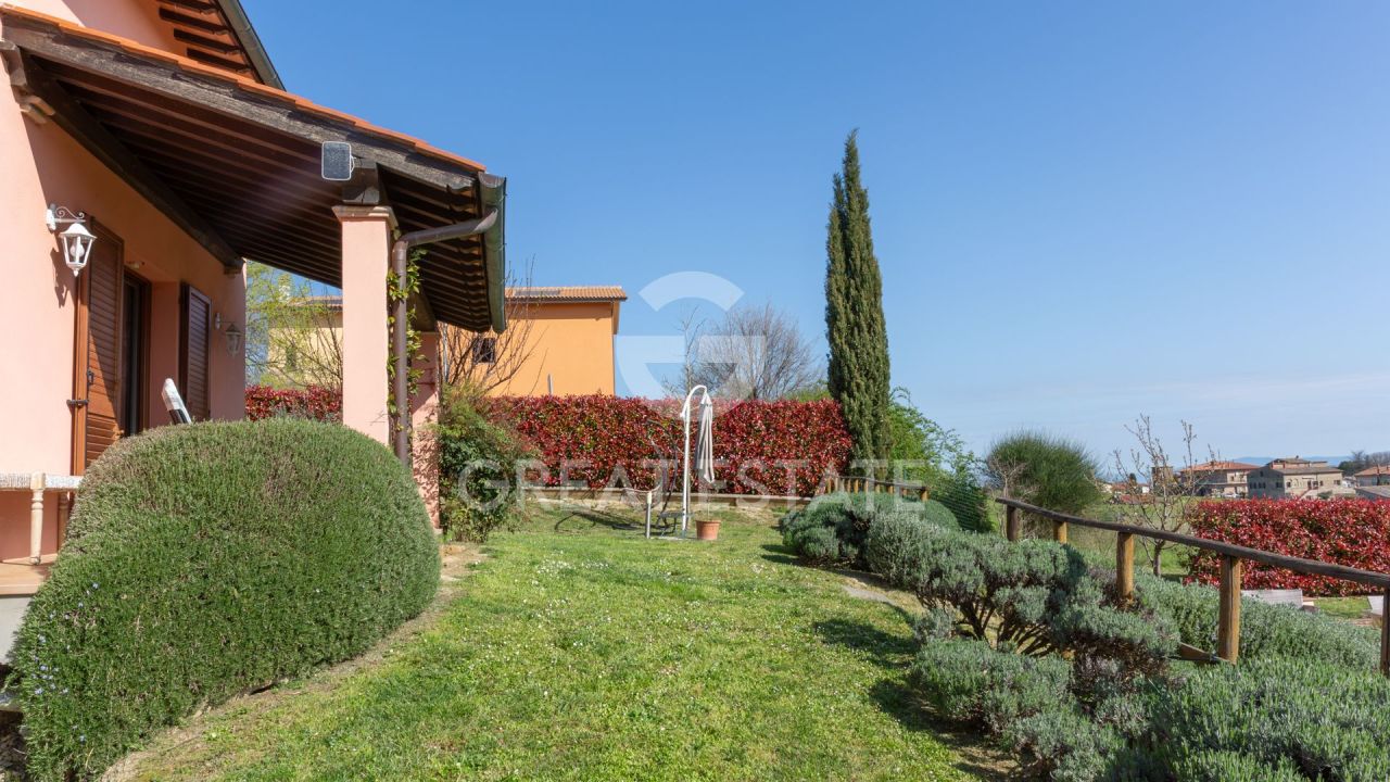 Villa en Sarteano, Italia, 204.45 m² - imagen 4