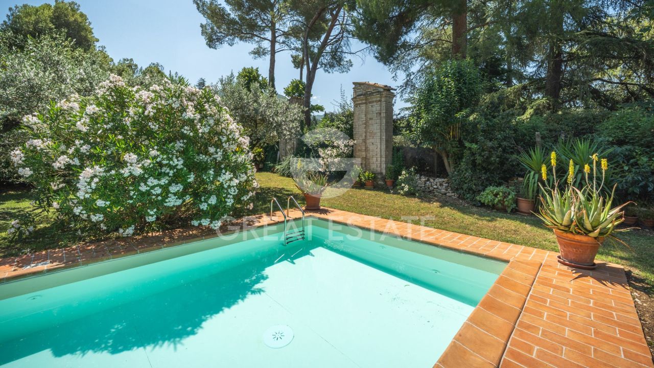 Villa in Spoleto, Italien, 175 m² - Foto 4