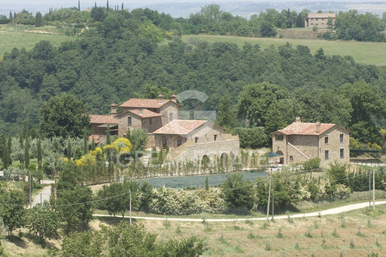 Casa a Città della Pieve, Italia, 605 m² - foto 4