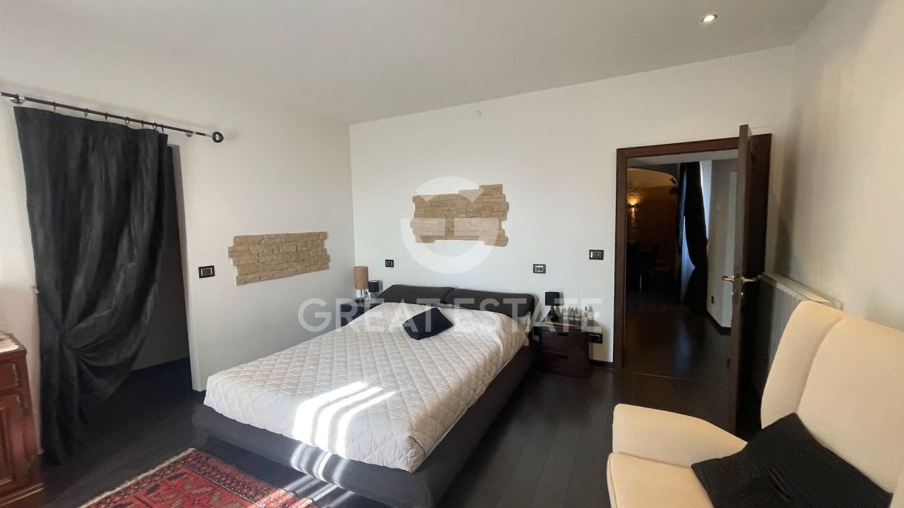 Apartment in Trequanda, Italy, 144 m² - picture 4