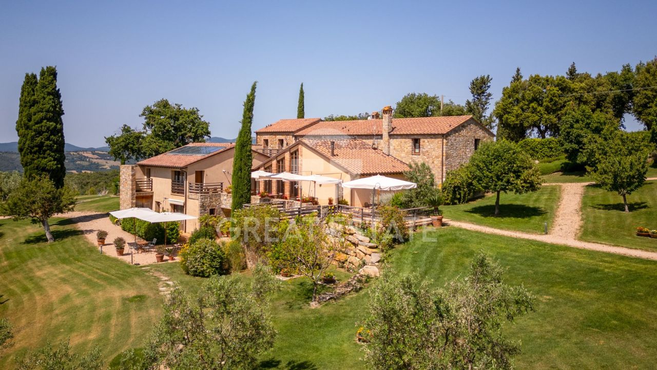 Casa Cinigiano, Italia, 733 m² - imagen 4