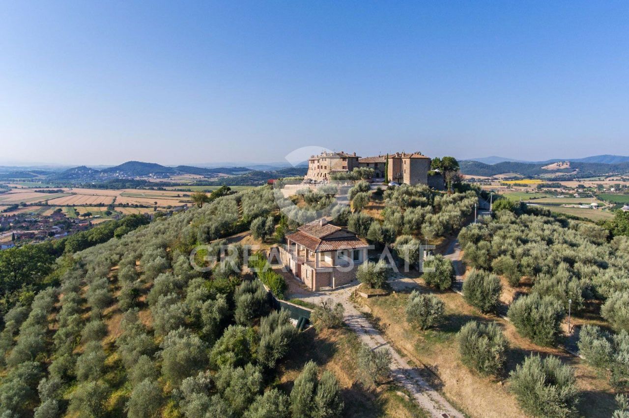 House in Corciano, Italy, 201.85 m² - picture 5