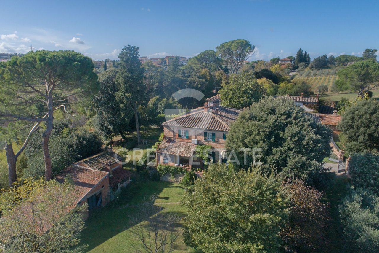 House in Foiano della Chiana, Italy, 352.25 m² - picture 5