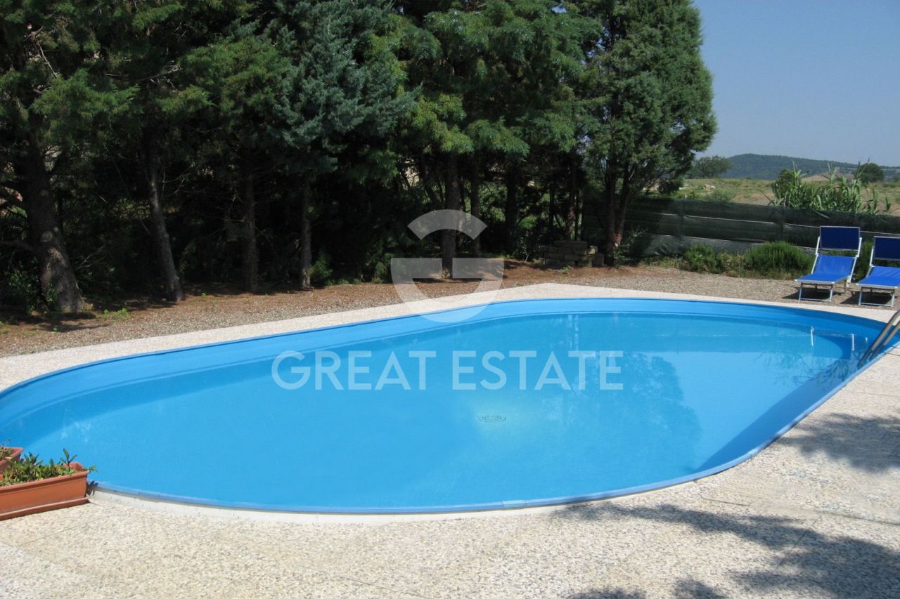 House Campagnatico, Italy, 218 m² - picture 6