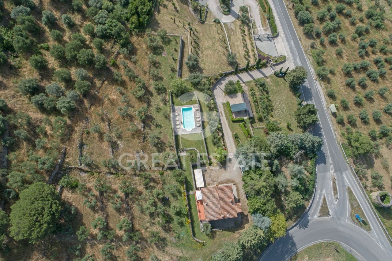 Casa a Cortona, Italia, 212.35 m² - foto 7