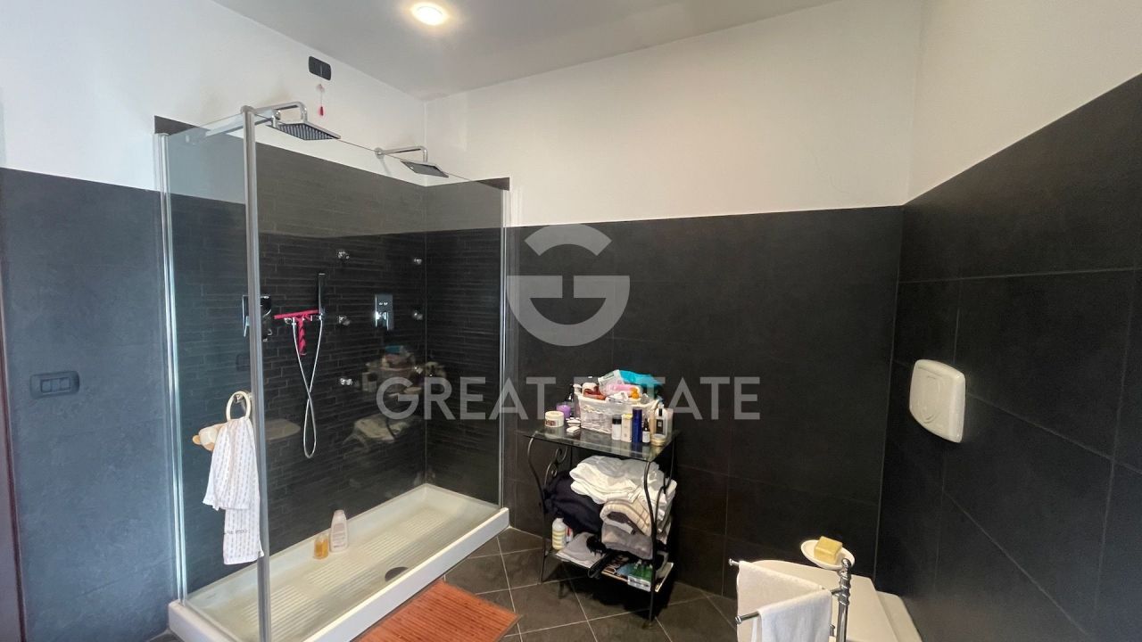 Apartment in Trequanda, Italy, 144 m² - picture 7