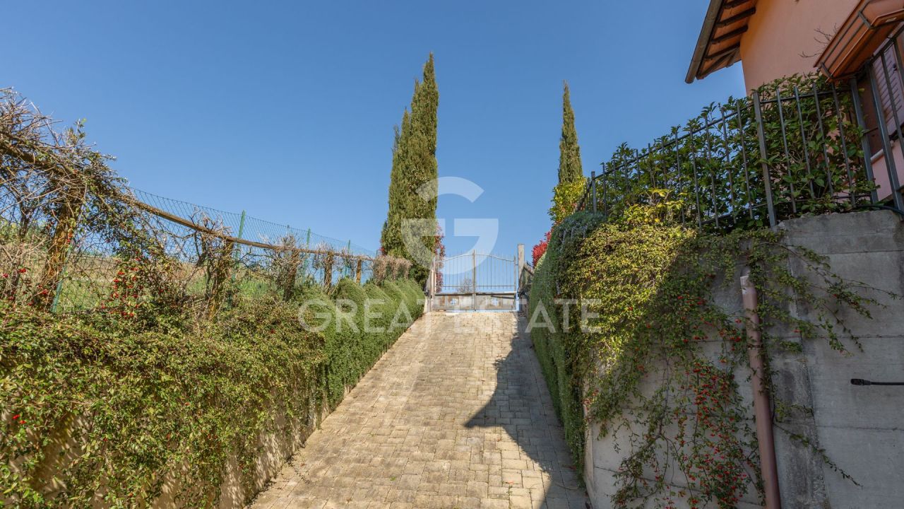 Villa en Sarteano, Italia, 204.45 m² - imagen 7