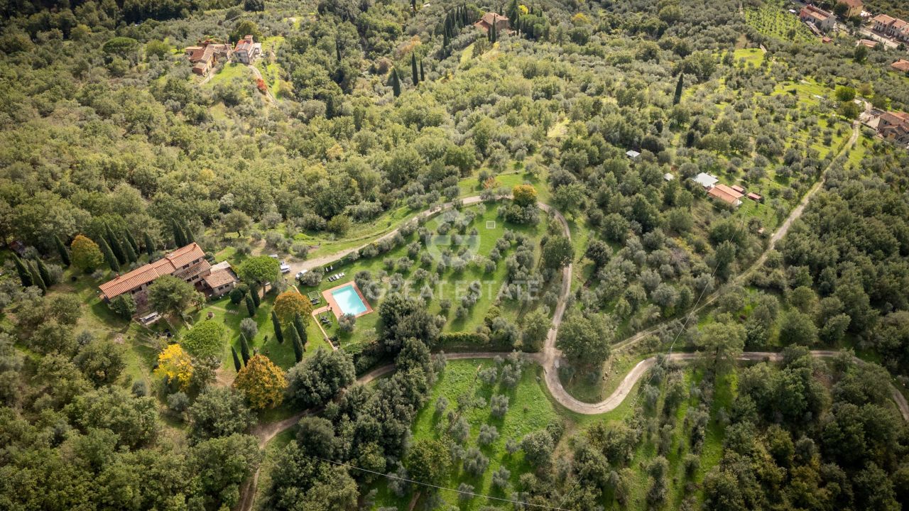 Casa a Reggello, Italia, 298.65 m² - foto 8