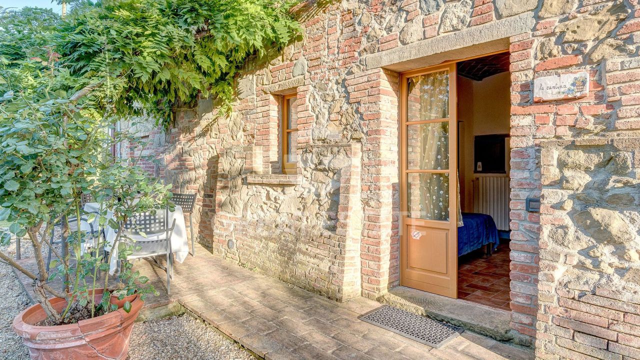 Maison à Foiano della Chiana, Italie, 484 m² - image 8