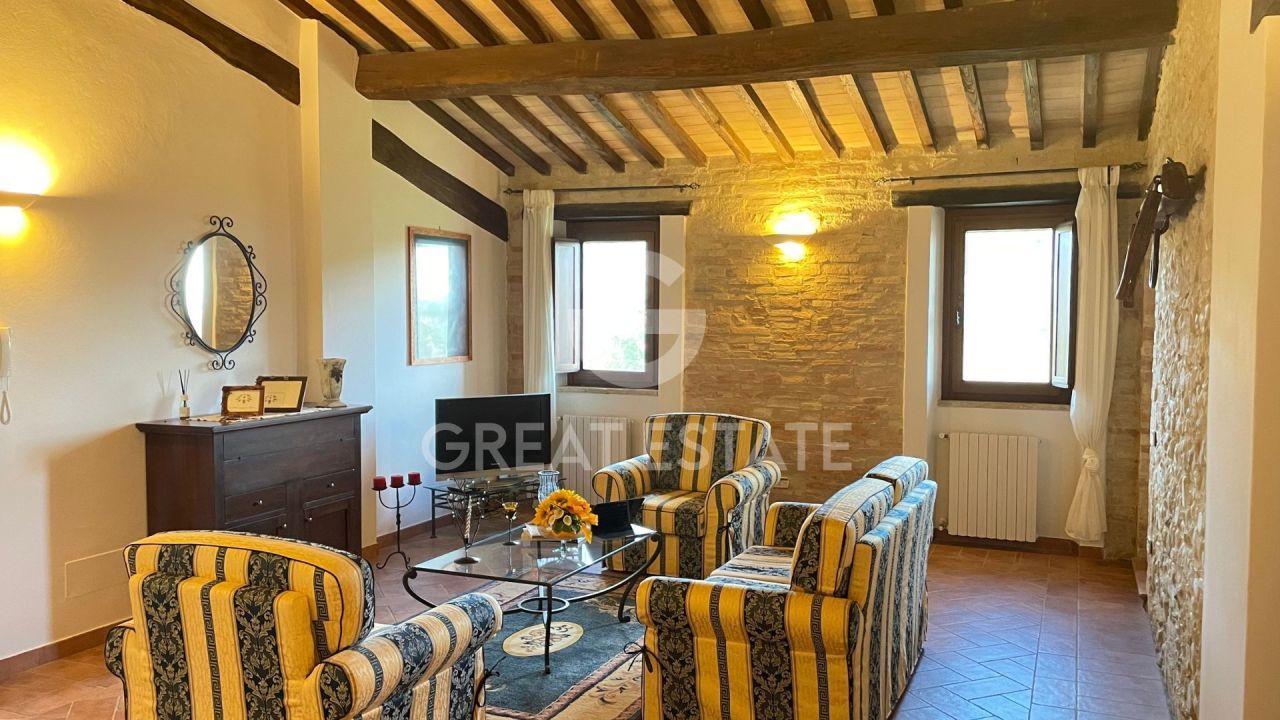 Casa en Montefalco, Italia, 581.75 m² - imagen 8