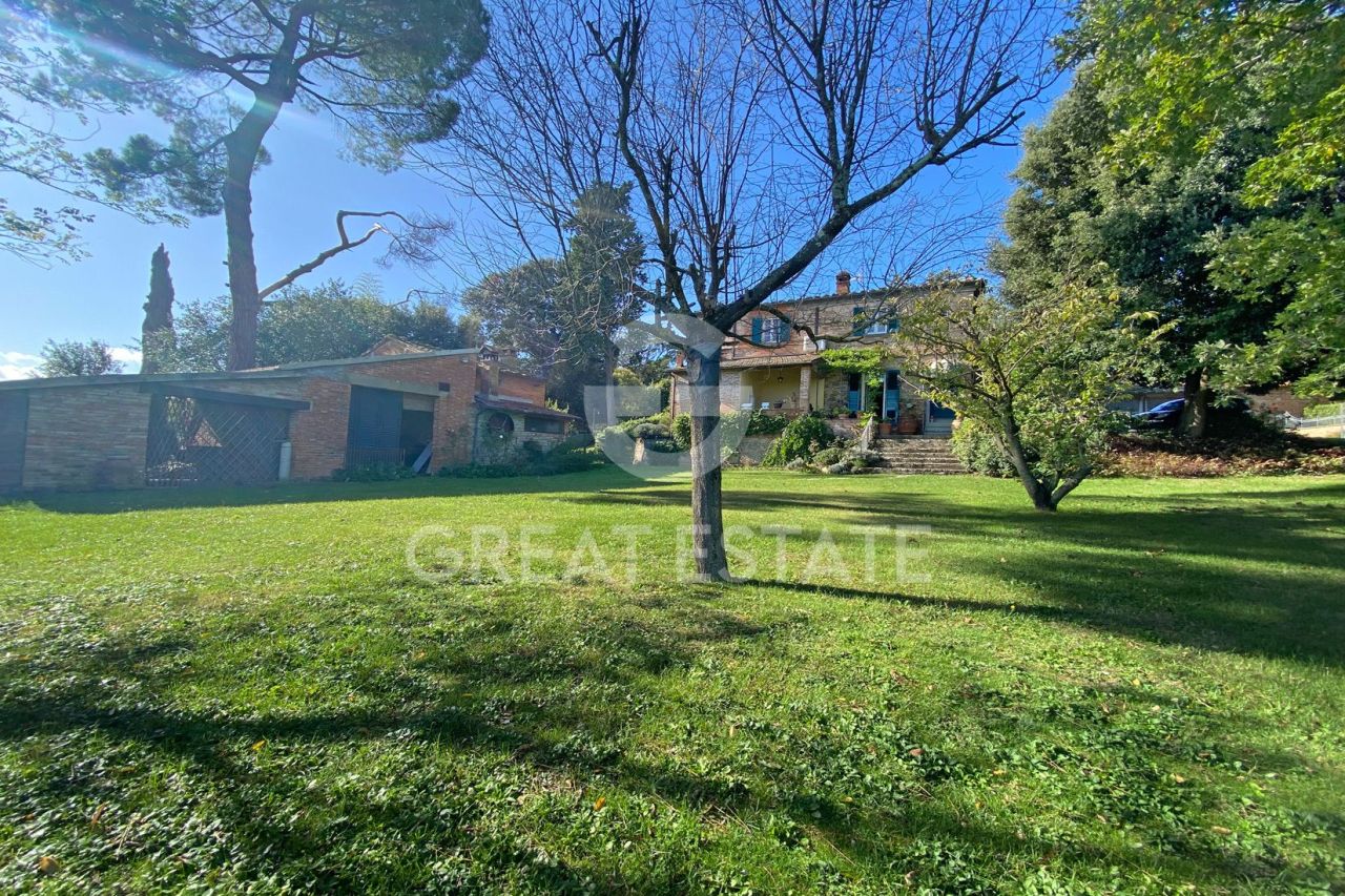 House in Foiano della Chiana, Italy, 352.25 m² - picture 8