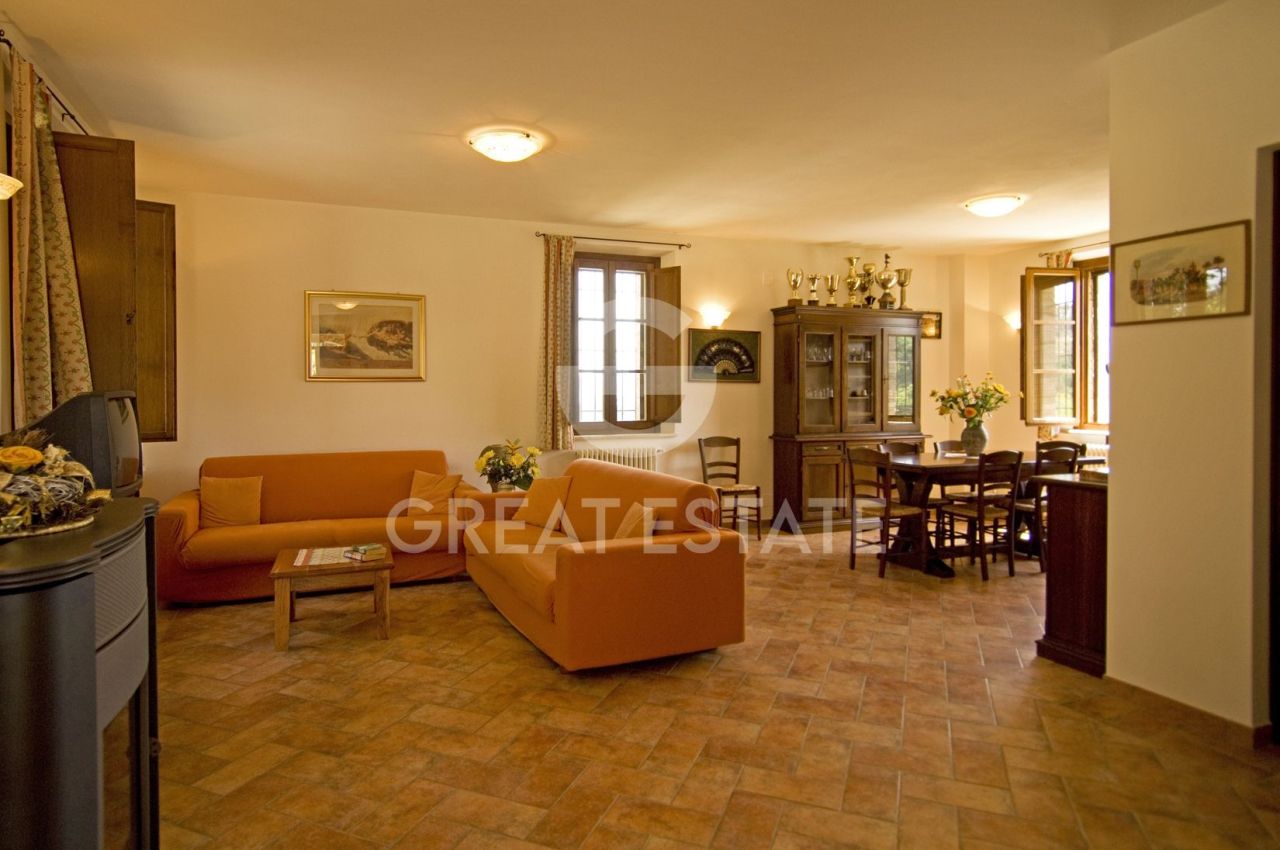 Casa a Città della Pieve, Italia, 605 m² - foto 9