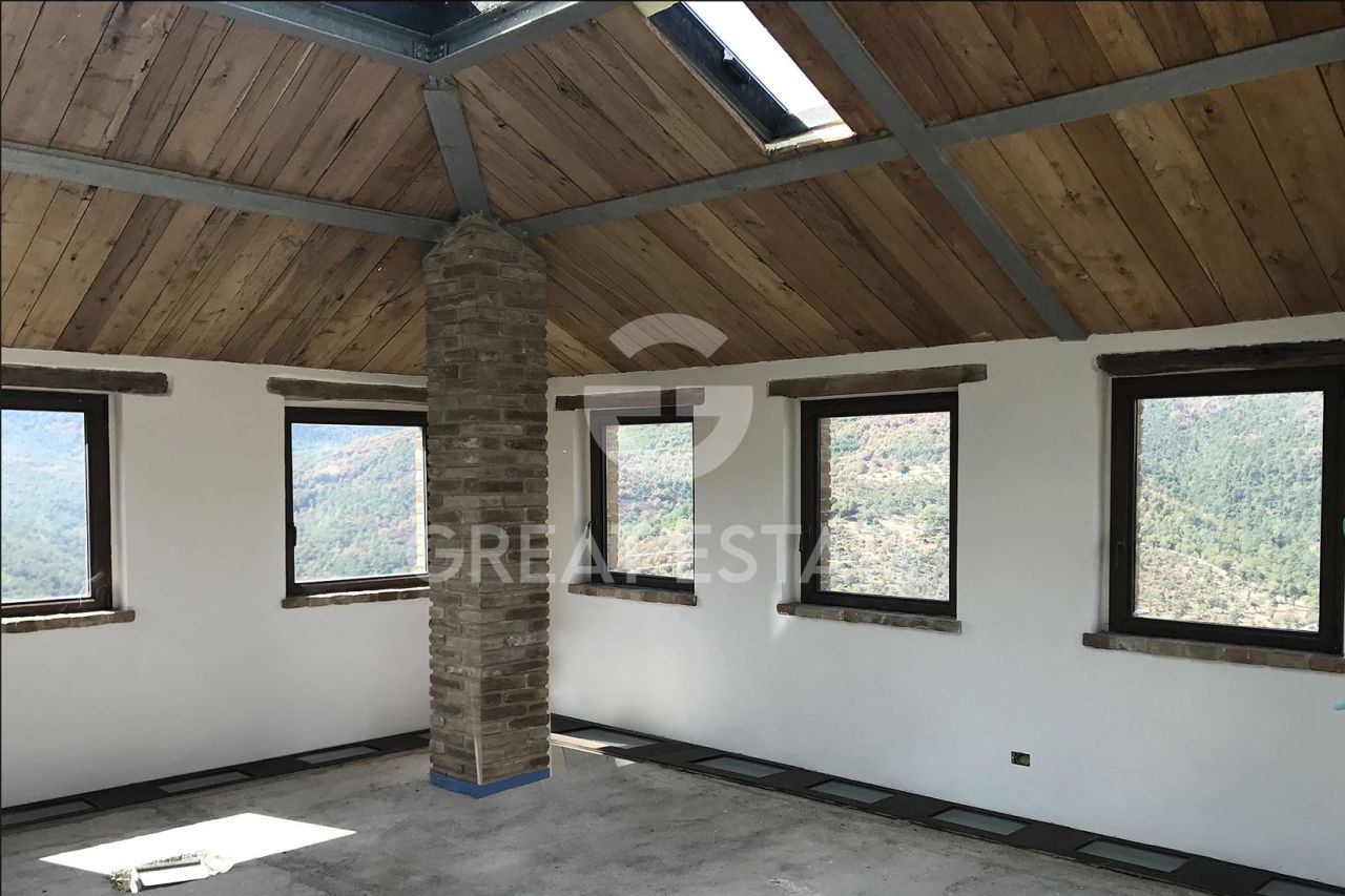 Château à Passignano sul Trasimeno, Italie, 1 080 m² - image 10