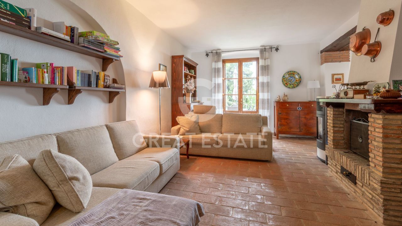 Apartment in Cetona, Italy, 121.8 m² - picture 11