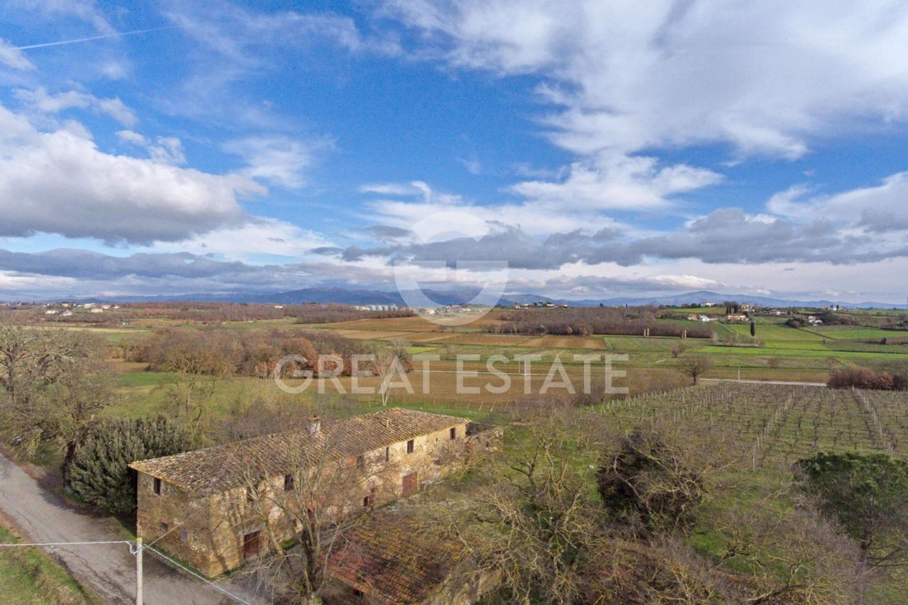 House Monte San Savino, Italy, 494.5 m² - picture 11