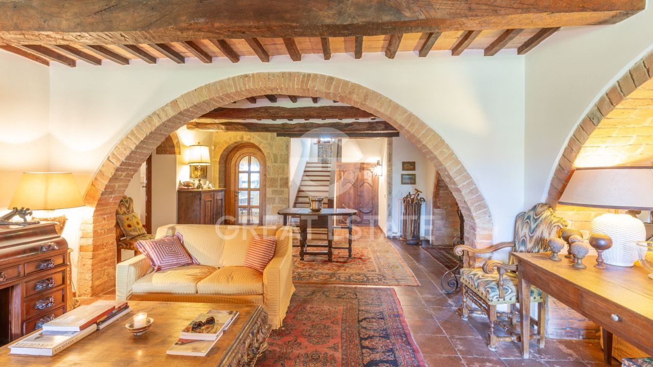 House in Cetona, Italy, 755.5 m² - picture 12